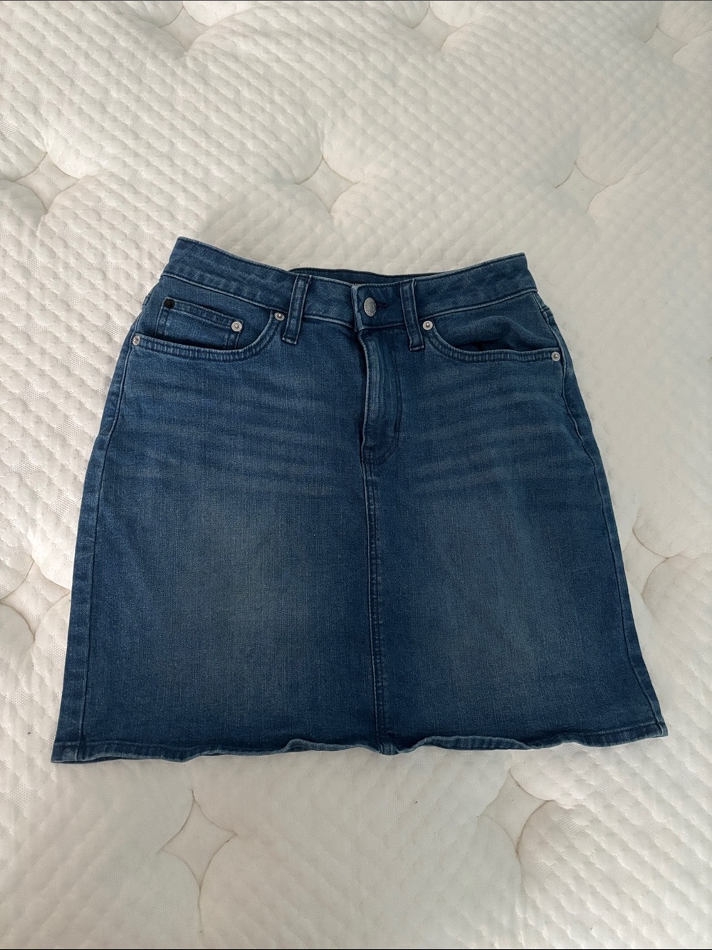 (5/15$) Calvin Klein Blue Denim Skirt